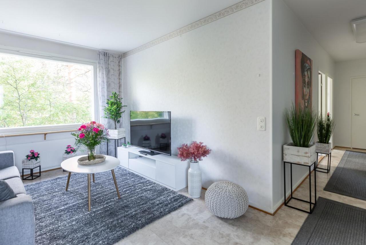 Family Home Vanamo Рованиеми Экстерьер фото